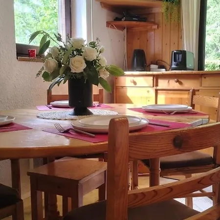 Apartment 2 Pieces Avec Terrasse, Proche Commodites Et Navettes, 4 Pers, Wifi, Parking, - Fr-1-676-187 *