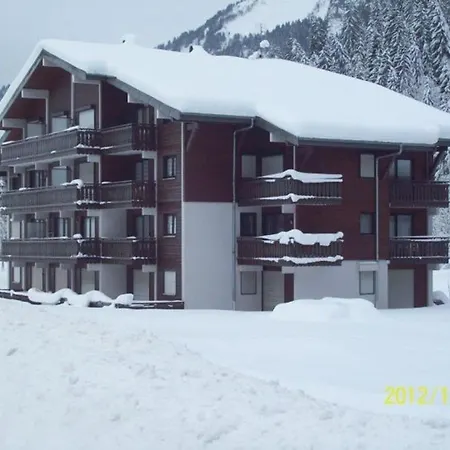 2 Pieces Avec Terrasse, Proche Commodites Et Navettes, 4 Pers, Wifi, Parking, - Fr-1-676-187 Apartment *